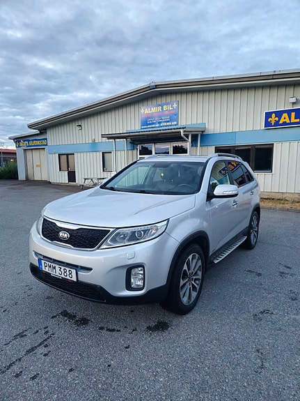 Kia Sorento 12 of 15