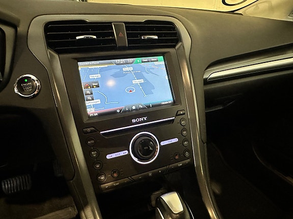 Ford Mondeo 19 of 23