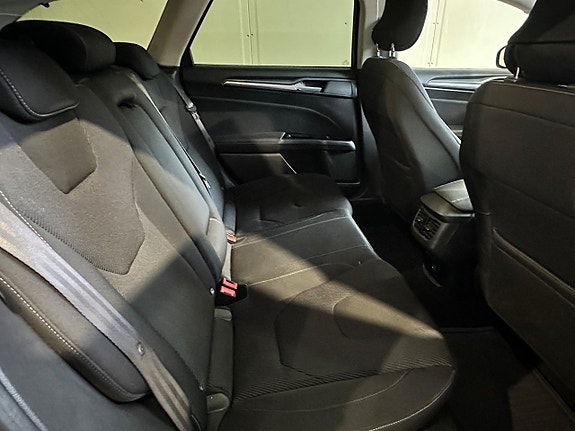 Ford Mondeo 8 of 23