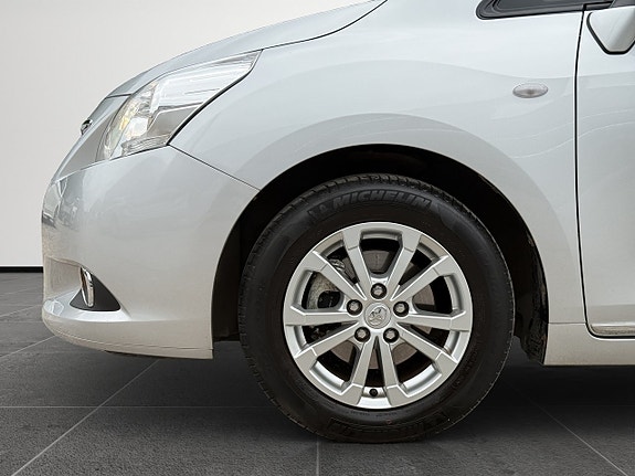 Toyota Verso 9 of 30