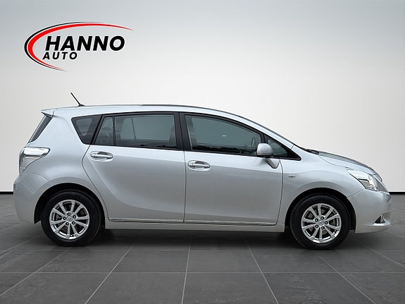 Toyota Verso 6 of 30