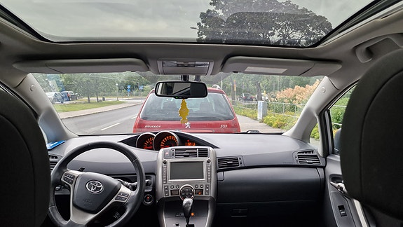 Toyota Verso 3 of 5