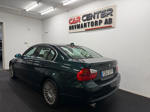 BMW 330xd 3 of 21