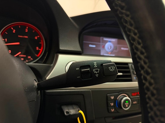 BMW 330xd 14 of 21