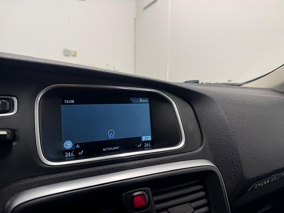 Volvo V40 Cross Country 11 of 20