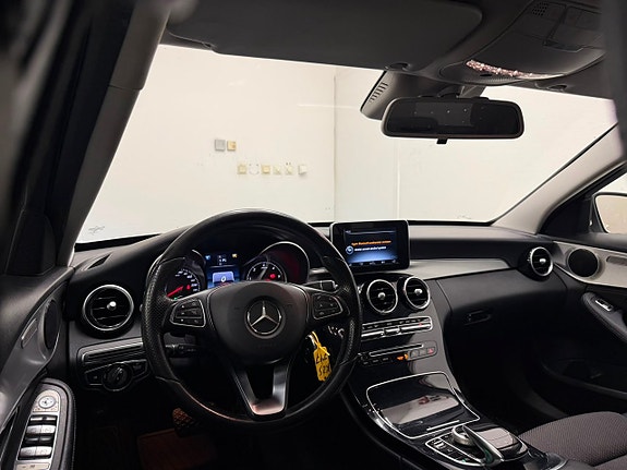 Mercedes-Benz C220 d 4 of 24