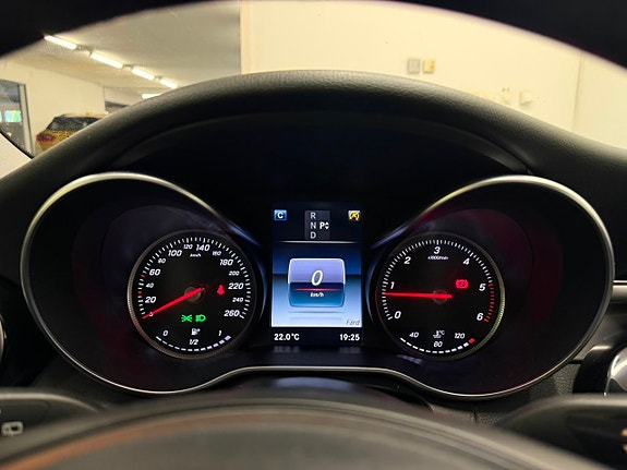 Mercedes-Benz C220 d 6 of 24
