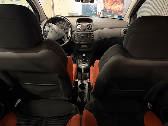 Citroen C2 12 of 13