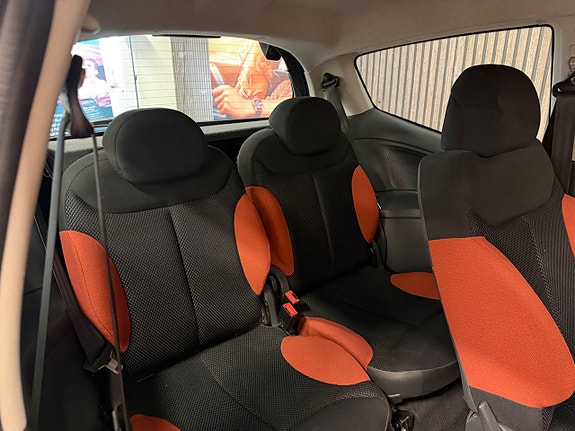 Citroen C2 8 of 13