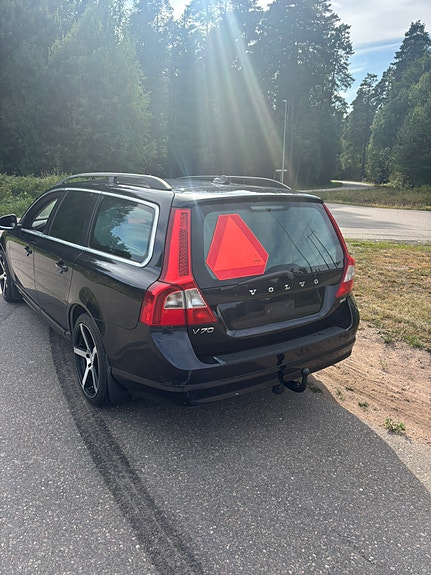 Volvo V70 6 of 13
