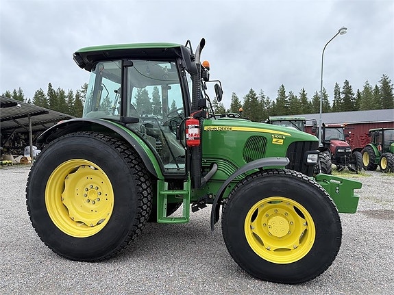 John Deere 5100R