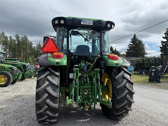 John Deere 5115M 5 of 6