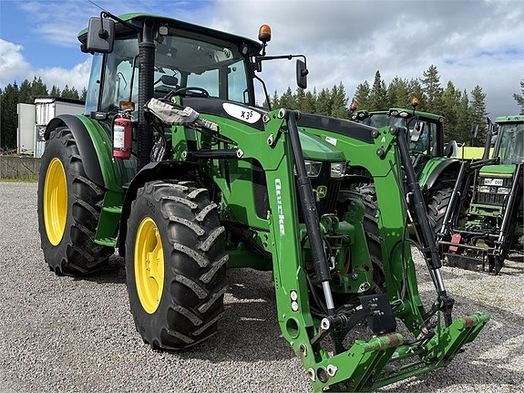 John Deere 5115M 2 of 6