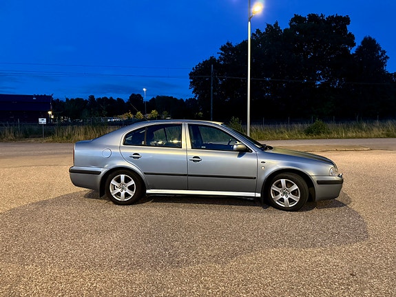 Skoda Octavia 8 of 14