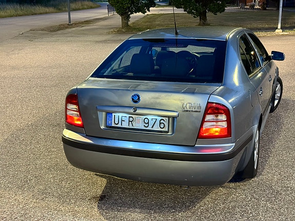 Skoda Octavia 4 of 14