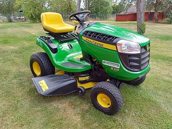 John Deere X105 TRÄDGÅRDSTRAKTOR 4 of 7