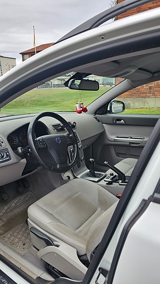 Volvo V50 6 of 6
