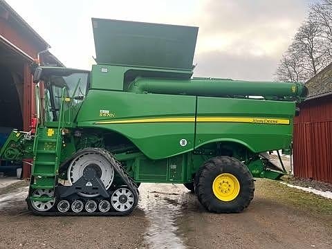 John Deere S670 SKÖRDETRÖSKA 30 FOT 3 of 18