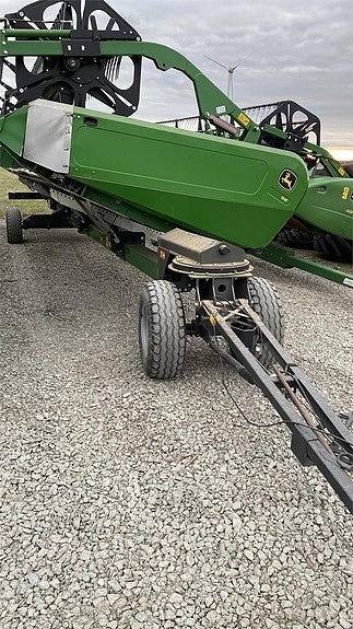 John Deere S670 SKÖRDETRÖSKA 30 FOT 6 of 18