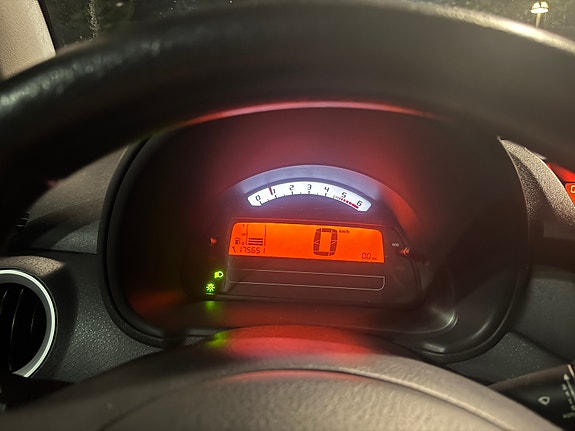 Citroen C3 3 of 3
