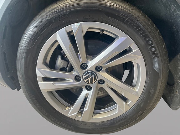 Volkswagen T-Roc 14 of 15