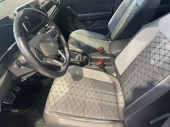 Volkswagen T-Roc 9 of 15