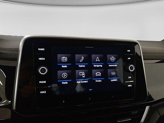 Volkswagen T-Roc 11 of 15