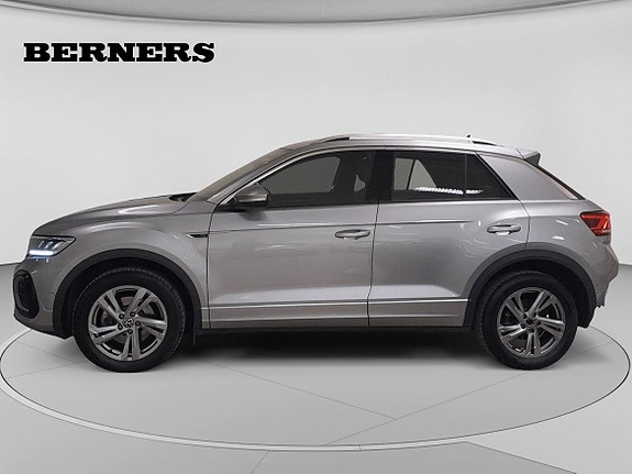 Volkswagen T-Roc 2 of 15