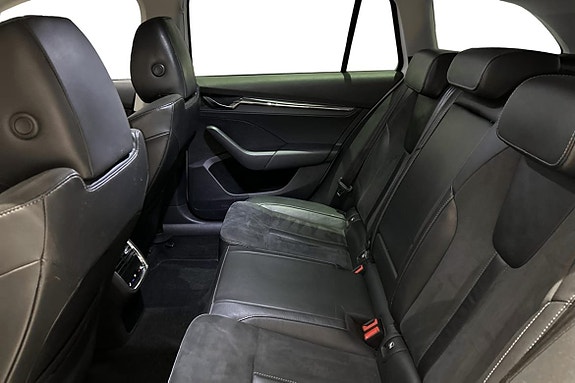 Skoda Octavia 13 of 23