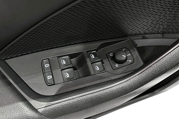 Skoda Octavia 14 of 23