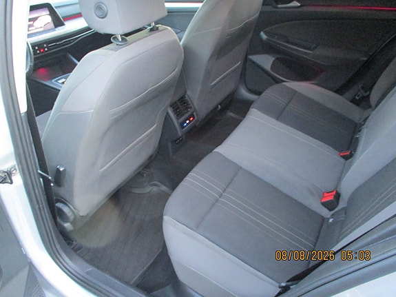Volkswagen Golf Alltrack 11 of 12