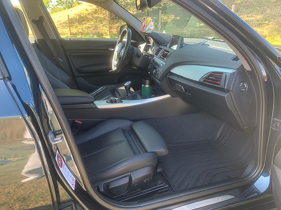 BMW 120d 14 of 18