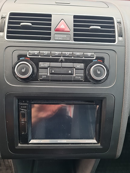 Volkswagen Touran Cross 9 of 9