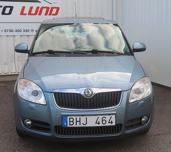 Skoda Fabia 2 of 22