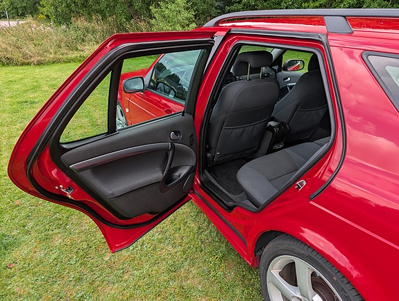 Saab 9-5 10 of 14