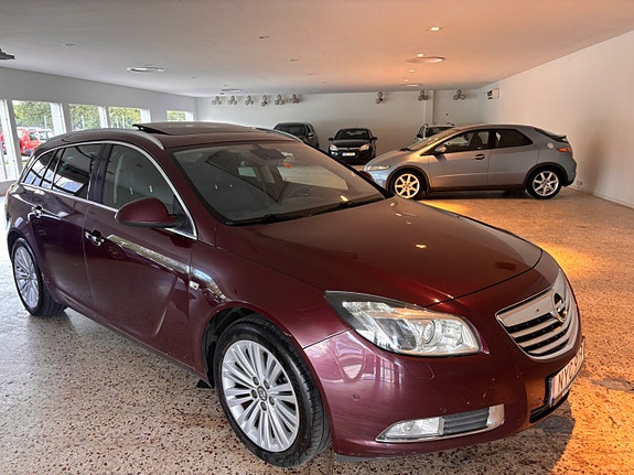 Opel Insignia 2 of 7