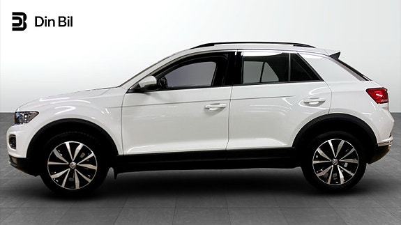 Volkswagen T-Roc 2 of 12