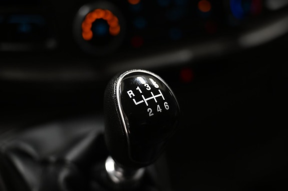 Ford Transit Custom 23 of 28