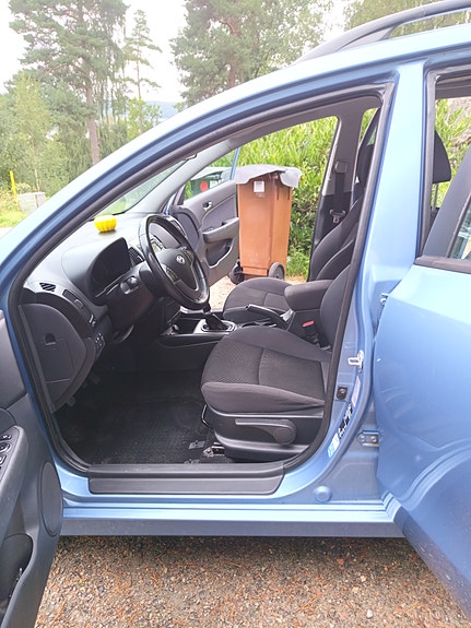 Hyundai i30 8 of 11