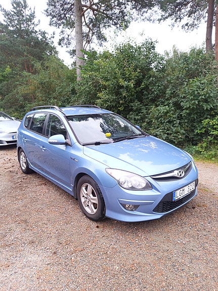 Hyundai i30 2 of 11