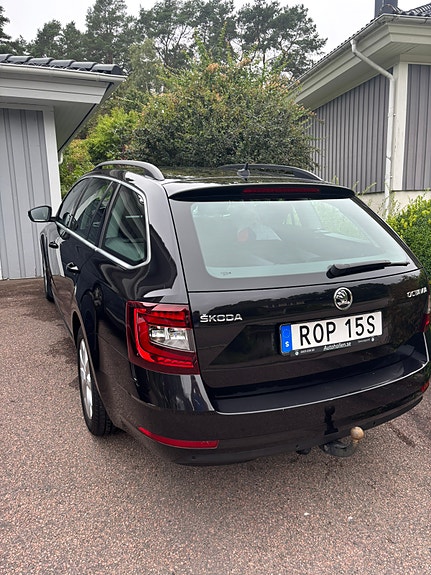 Skoda Octavia 3 of 5