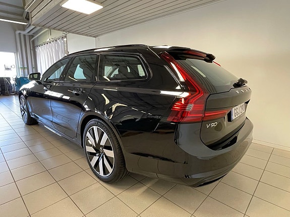 Volvo V90 4 of 7