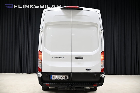 Ford Transit 13 of 30