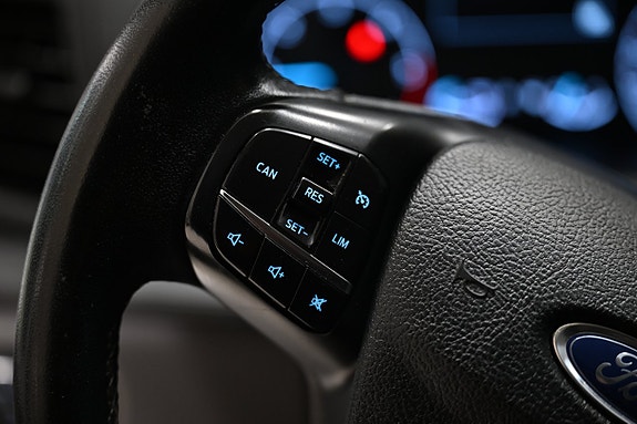 Ford Transit 25 of 30