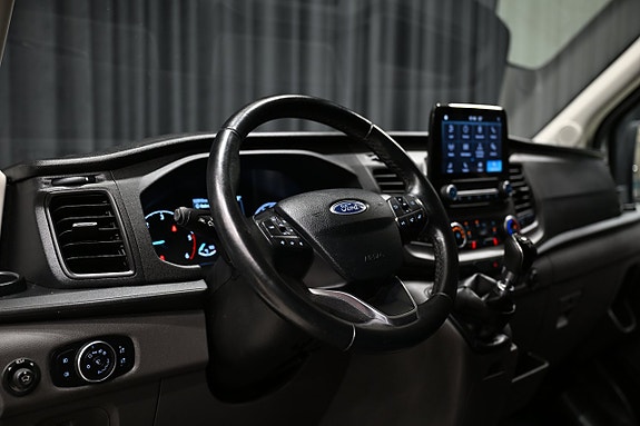 Ford Transit 16 of 30