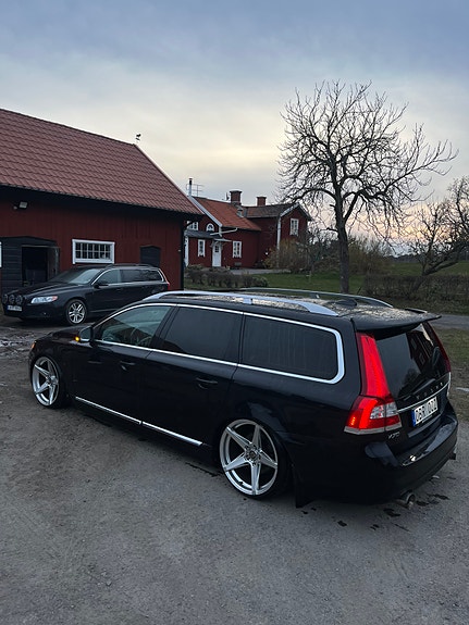Volvo V70 5 of 8