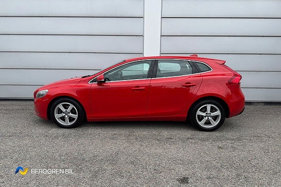 Volvo V40 9 of 30