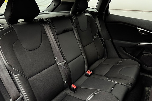 Volvo V40 20 of 30