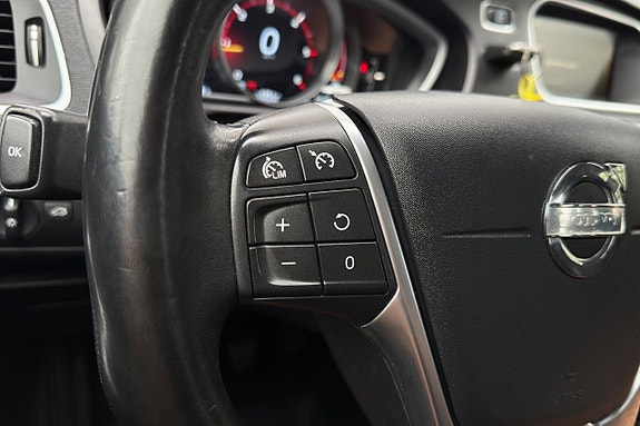 Volvo V40 17 of 30