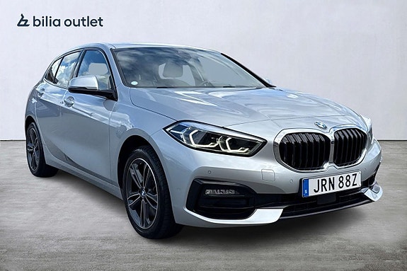 BMW 120i 7 of 23